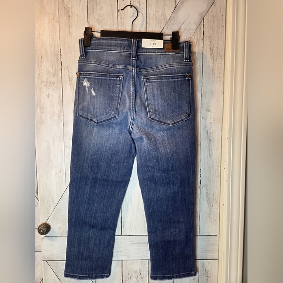 NWT Judy Blue Women's Blue Skinny Fit Capri's - Picture 4 of 5